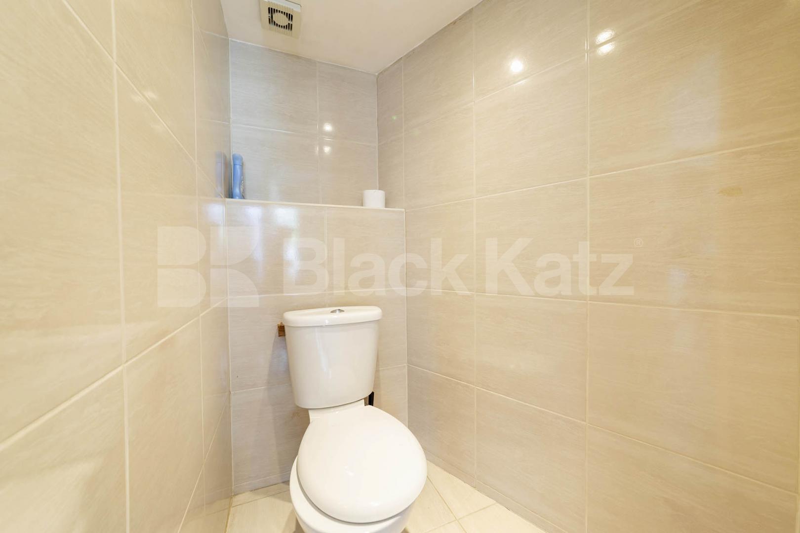 A well-presented mezzanine studio apartment situated on the sought-after Sutherland Avenue, W9, available from the end of August.This bright and cleverly designed studio features an open-plan living area with a modern kitchen, dining space and comfor Sutherland Avenue, London, W9,  London