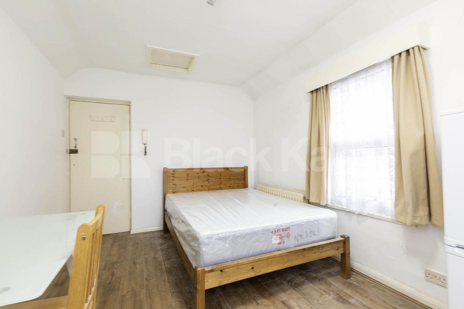 Inclusive of Council Tax, Gas, and Water, this well-presented modern studio apartment is located on the ground floor of a charming Victorian conversion Ash Grove, London, Nw2 (Council tax, gas and water),  London