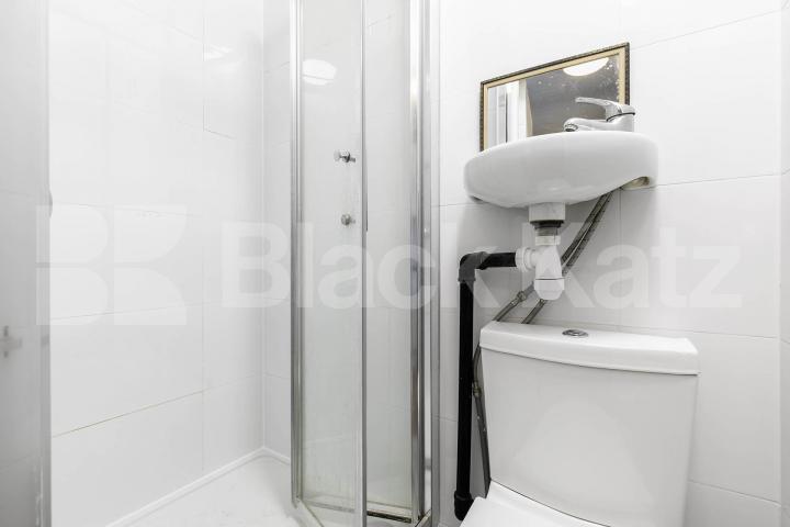 			1 Bedroom, 1 bath, 1 reception 			 Ash Grove, London, Nw2 (Council tax, gas and water),  London