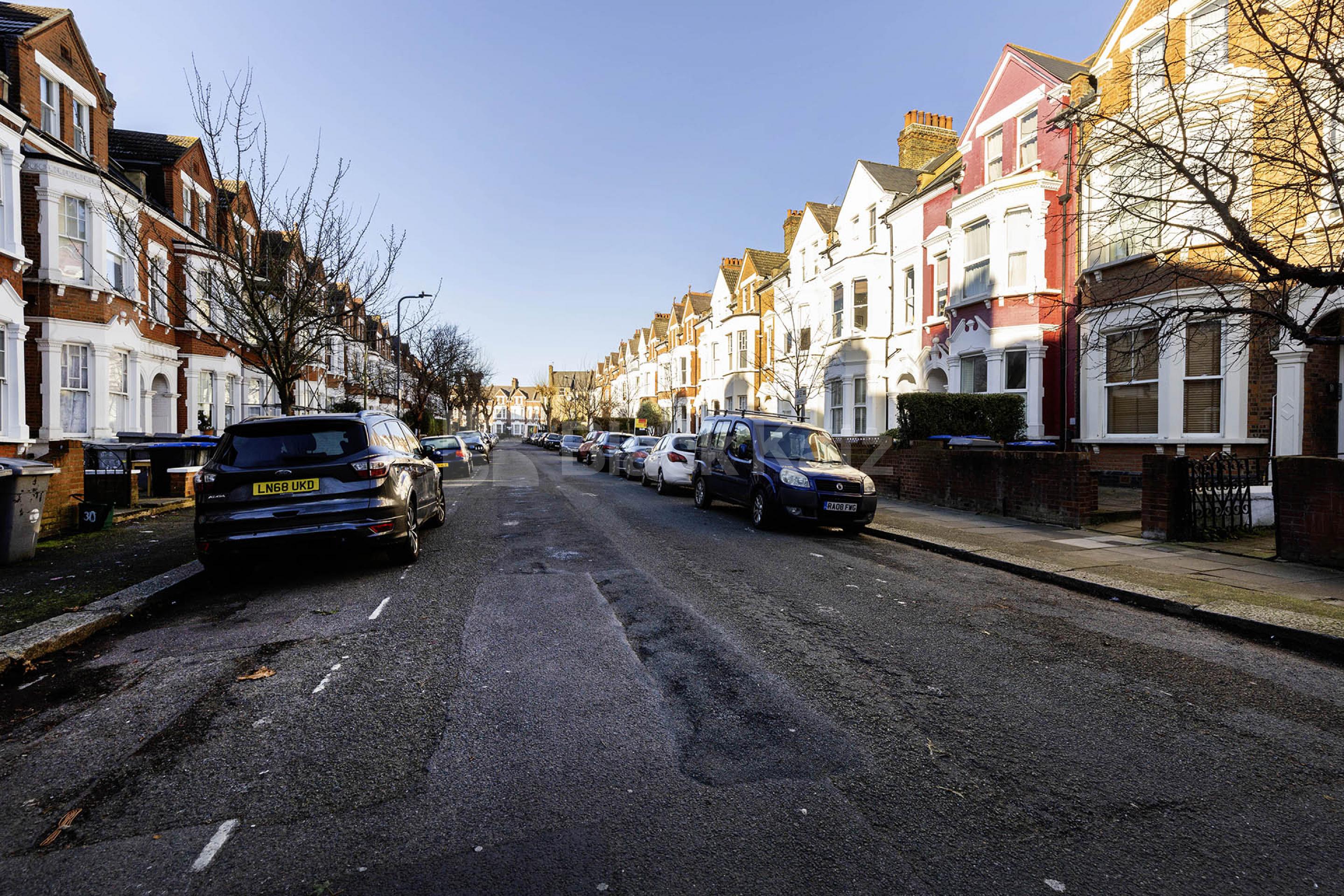 Available in August Callcott Road, London, NW6,  London NW6