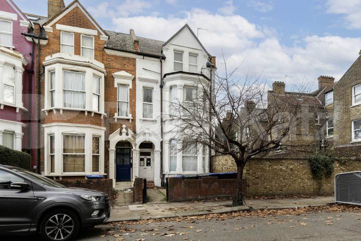 			, 1 bath, 1 reception 			 24 Callcott Road,  London  NW6