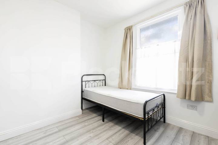 			, 1 bath, 1 reception 			 24 Callcott Road, London, NW6,  London
