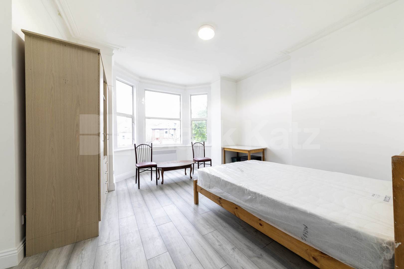 A newly renovated studio flat available now on Dean Road, NW2 Dean Road, London, NW2,  London