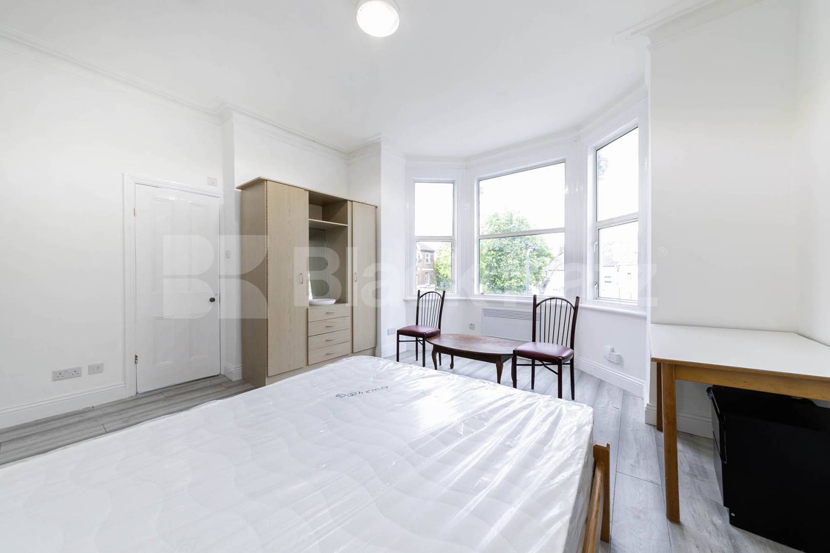 A newly renovated studio flat available now on Dean Road, NW2 Dean Road, London, NW2,  London