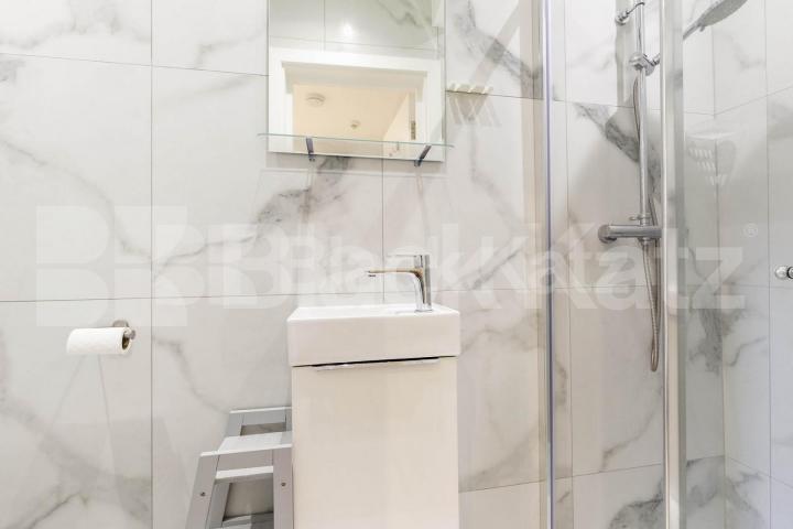 			1 Bedroom, 1 bath, 1 reception 			 Bell Street, London, NW1,  London