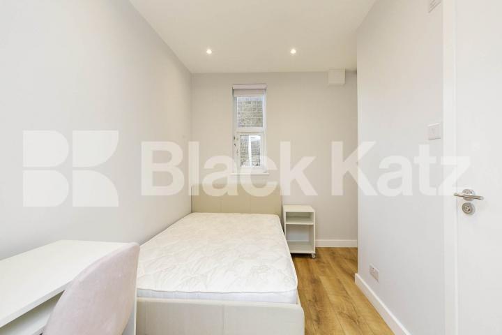 			1 Bedroom, 1 bath, 1 reception 			 Bell Street, London, NW1,  London