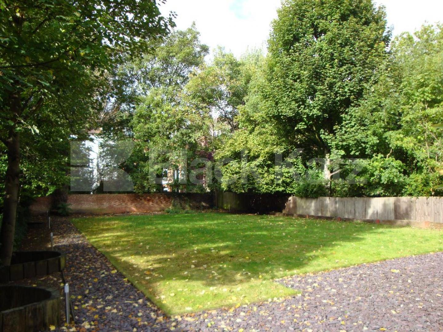 			NEW INSTRUCTION!, 1 Bedroom, 1 bath, 1 reception Flat			 Fitzjohns Avenue, HAMPSTEAD/BELSIZE PARK