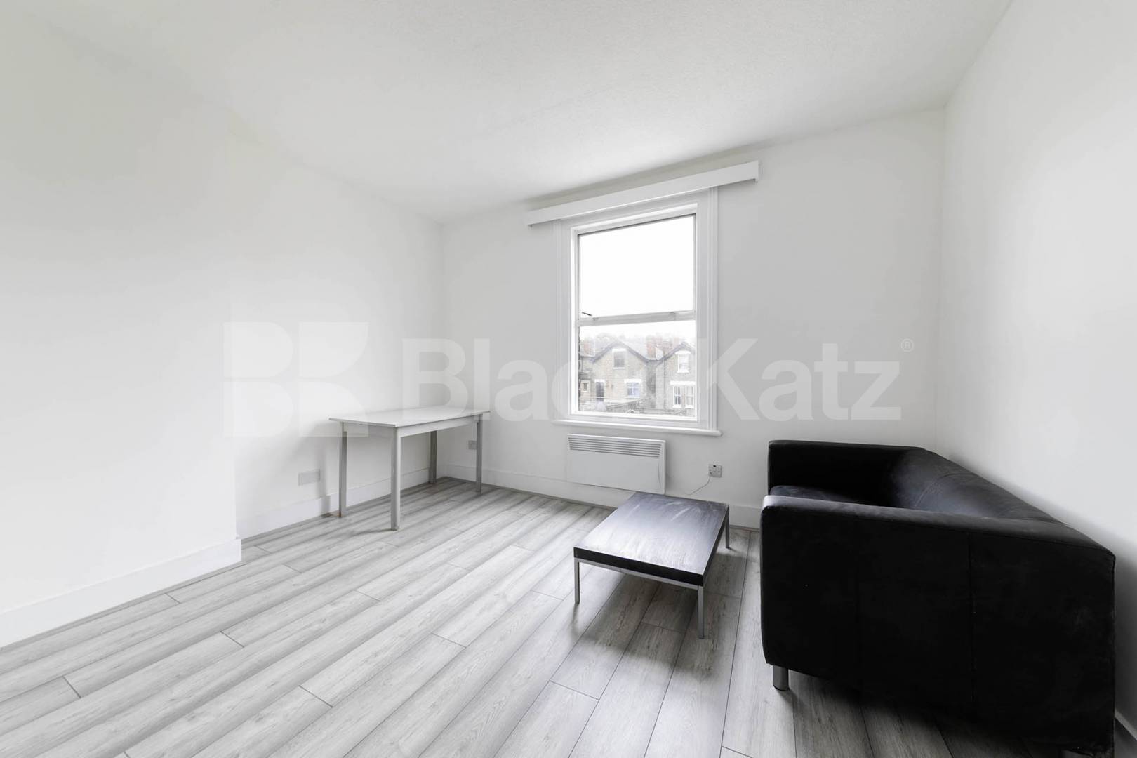 A beautifully renovated one-bedroom flat available now on Dean Road, NW2 Dean Road, Willesden Green, NW2 (Inclusive of Water),  London