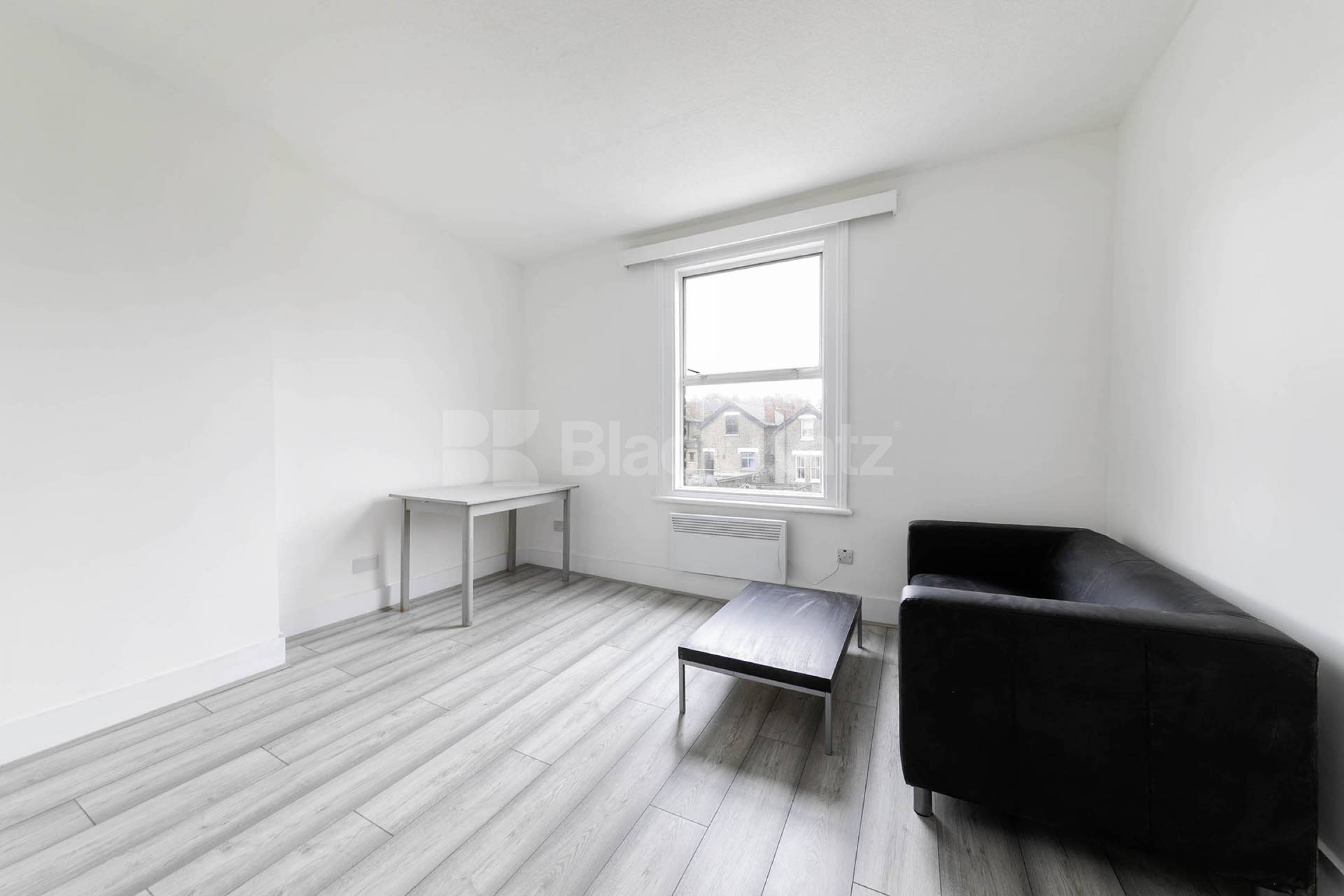 A beautifully renovated one-bedroom flat available now on Dean Road, NW2 Dean Road, Willesden Green, NW2 (Inclusive of Water),  London NW2
