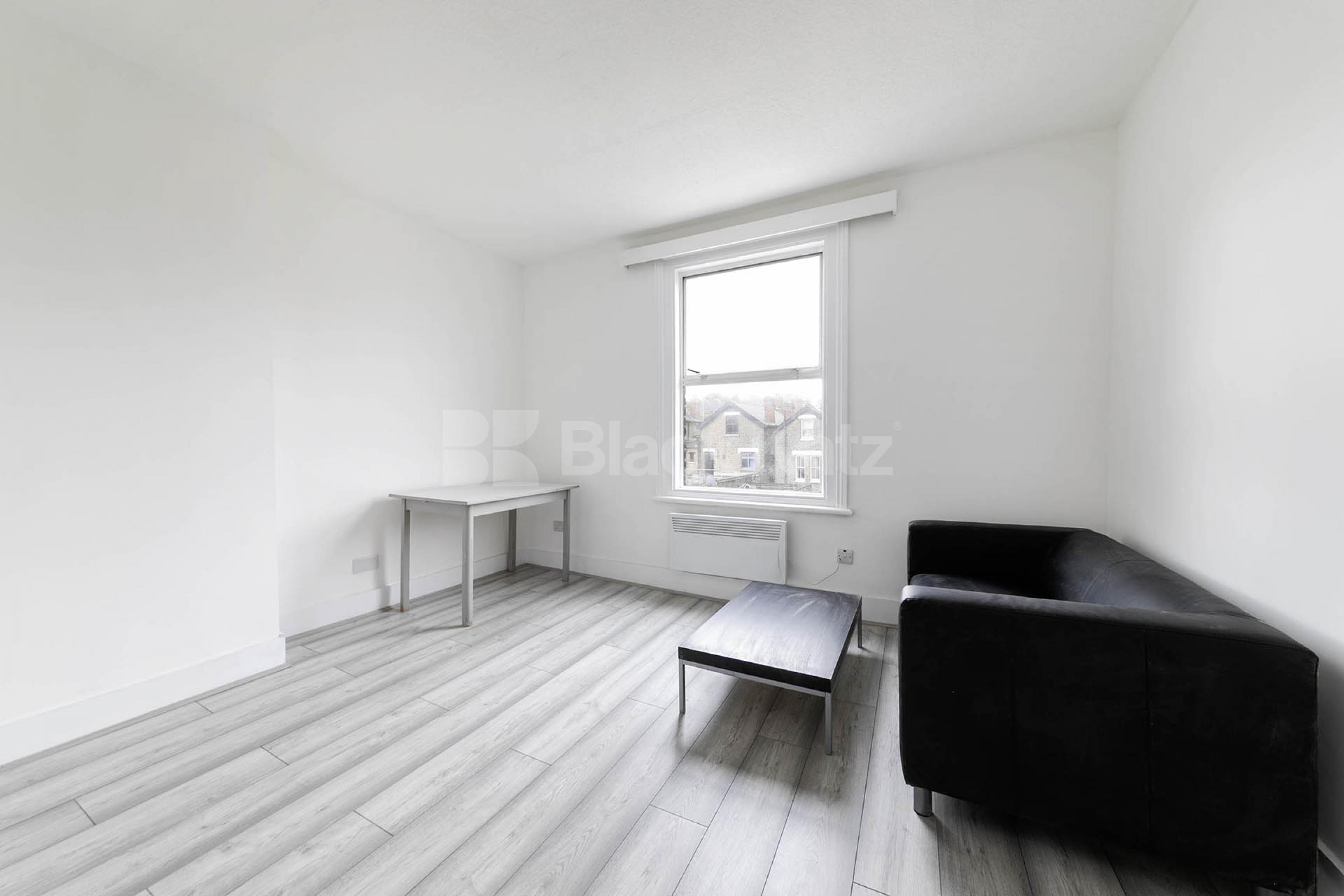 A beautifully renovated one-bedroom flat available now on Dean Road, NW2 Dean Road, Willesden Green, NW2 (Inclusive of Water),  London NW2