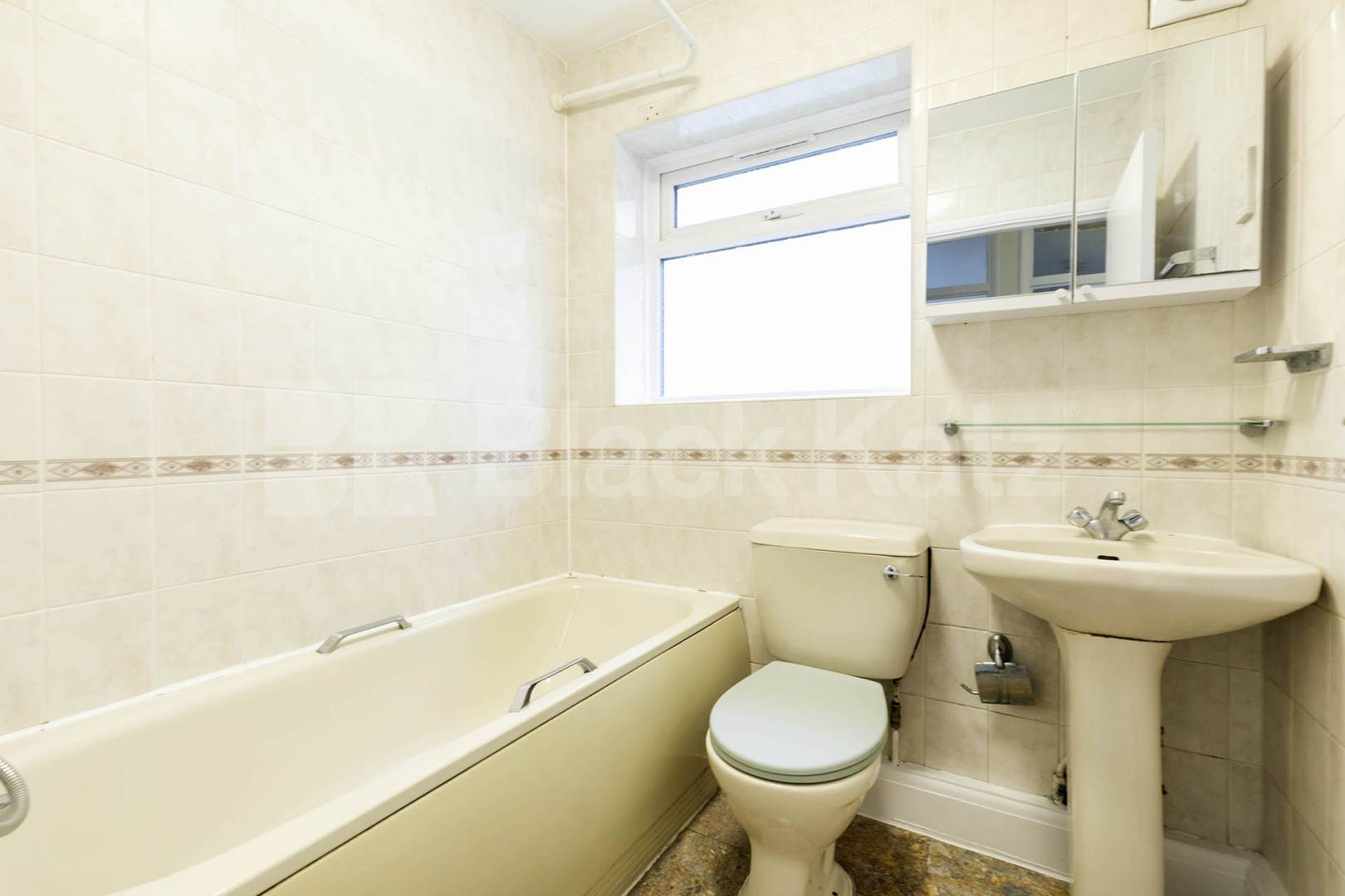 A spacious and well-presented two-bedroom property available to rent now in the highly desirable Queens Park, NW6 area, offered at a great price Christchurch Avenue, Queens Park, NW6 ( £150 towards your moving cost),  London