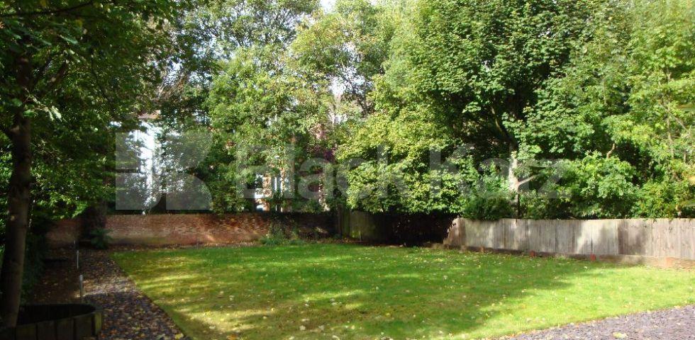 			MODERN & WITH A MEZZANINE BEDROOM!, 1 Bedroom, 1 bath, 1 reception Flat			 Fitzjohns Avenue, HAMPSTEAD/BELSIZE PARK