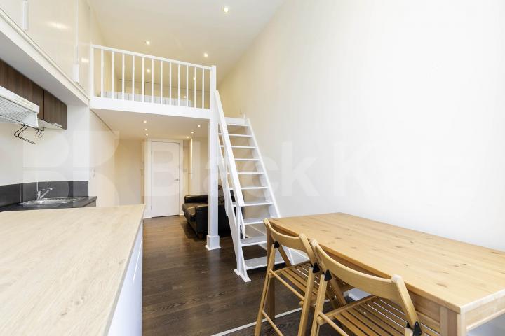 This spacious large studio is fully self-contained and comes furnished, making it move-in ready for your convenience Sutherland Avenue, London, W9,  London