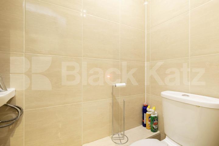 This spacious large studio is fully self-contained and comes furnished, making it move-in ready for your convenience Sutherland Avenue, London, W9,  London