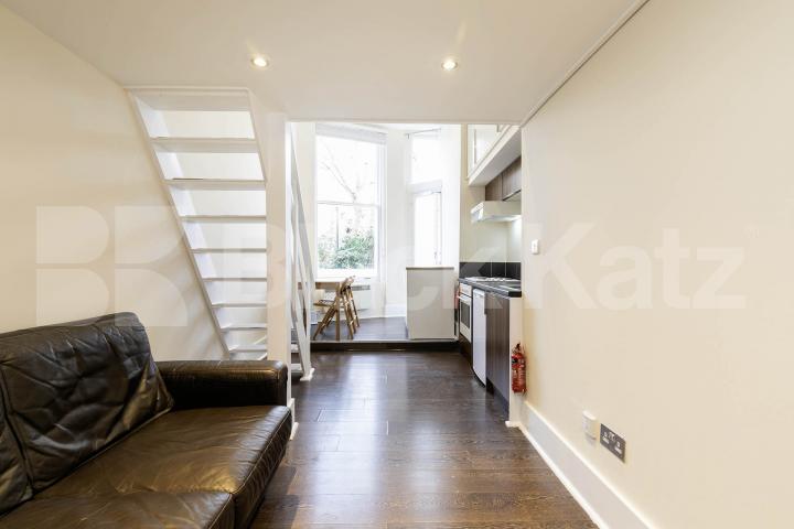 This spacious large studio is fully self-contained and comes furnished, making it move-in ready for your convenience Sutherland Avenue, London, W9,  London