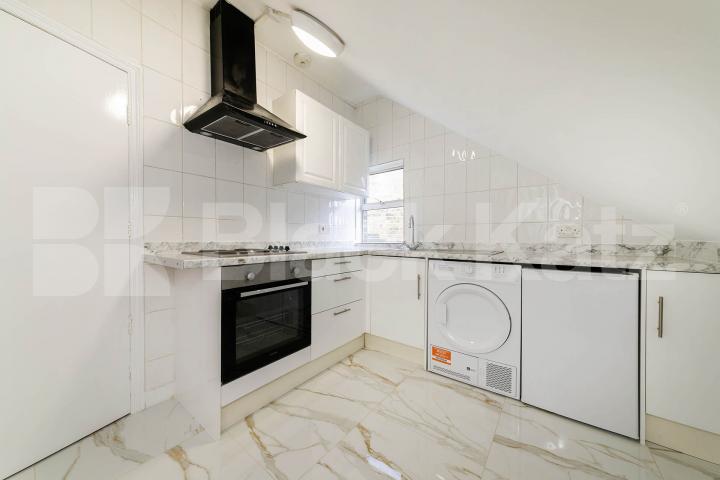 A beautifully renovated studio apartment available now on Dean Road, offering modern, self-contained living in a convenient location.This bright and well-presented property has just undergone a full refurbishment throughout, featuring fresh décor, u Dean Road, Willesden Green, (Inclusive of water),  London