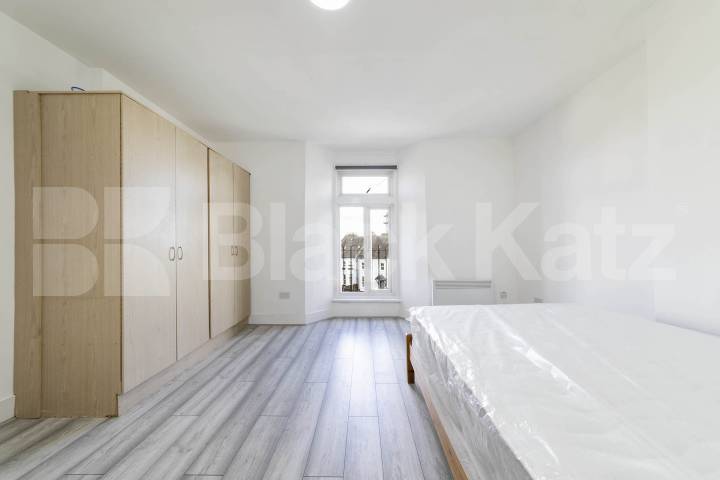 A beautifully renovated studio apartment available now on Dean Road, offering modern, self-contained living in a convenient location.This bright and well-presented property has just undergone a full refurbishment throughout, featuring fresh décor, u Dean Road, Willesden Green, (Inclusive of water),  London