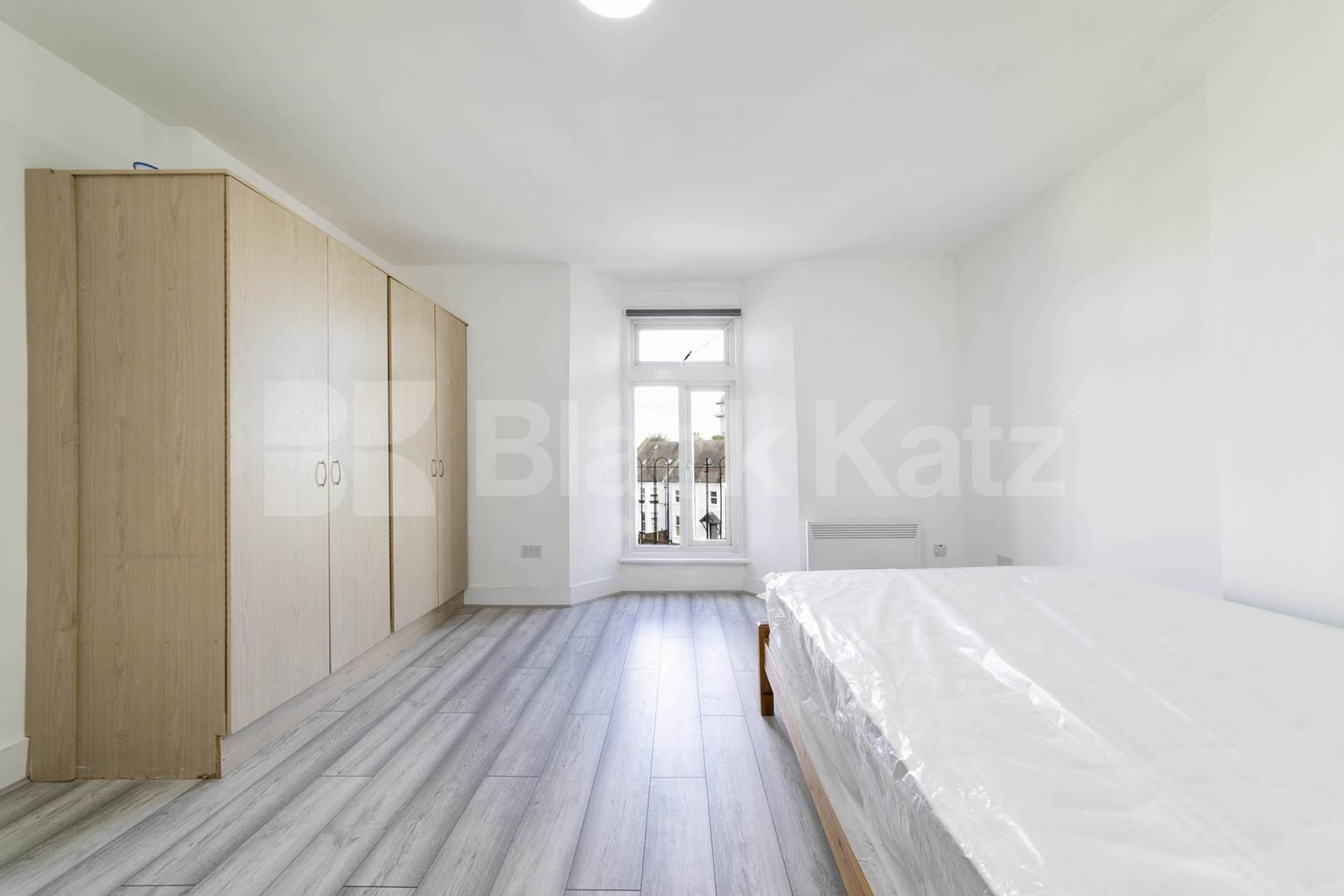 A beautifully renovated studio apartment available now on Dean Road, offering modern, self-contained living in a convenient location.This bright and well-presented property has just undergone a full refurbishment throughout, featuring fresh décor, u Dean Road, Willesden Green, (Inclusive of water),  London