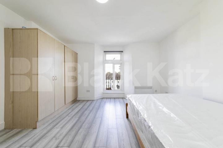 A beautifully renovated studio apartment available now on Dean Road, offering modern, self-contained living in a convenient location.This bright and well-presented property has just undergone a full refurbishment throughout, featuring fresh décor, u Dean Road, Willesden Green, (Inclusive of water),  London