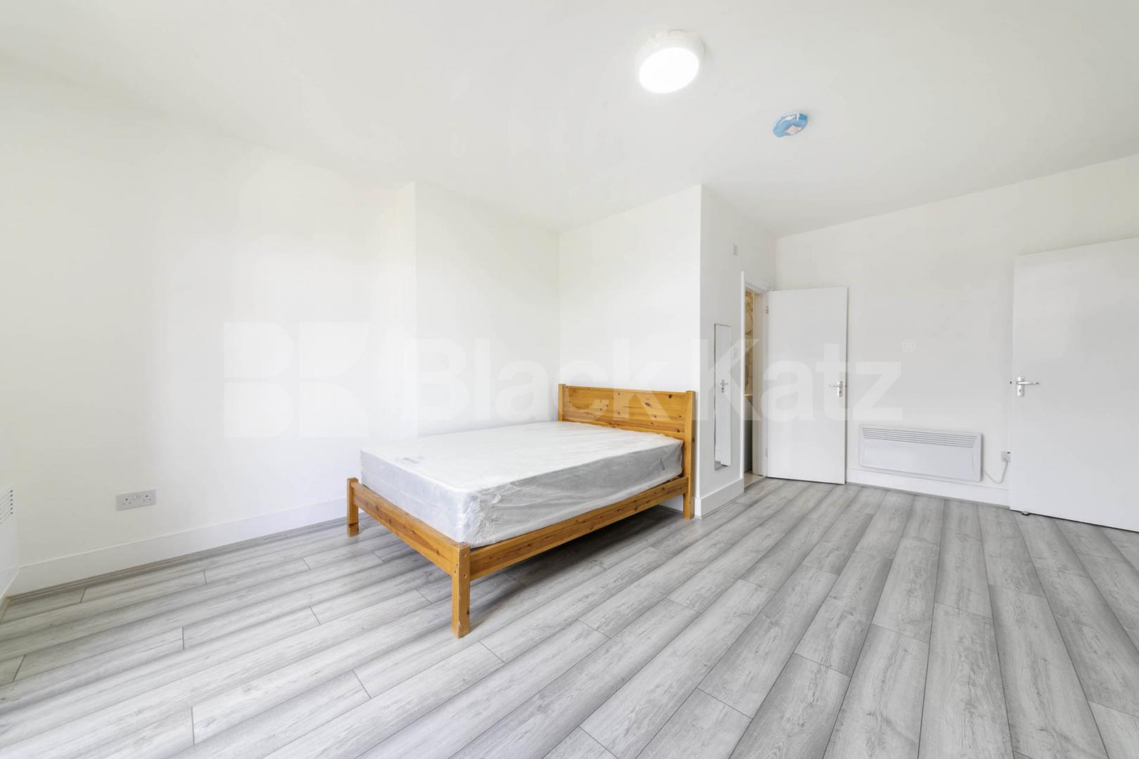 A beautifully renovated studio apartment available now on Dean Road, offering modern, self-contained living in a convenient location.This bright and well-presented property has just undergone a full refurbishment throughout, featuring fresh décor, u Dean Road, Willesden Green, (Inclusive of water),  London