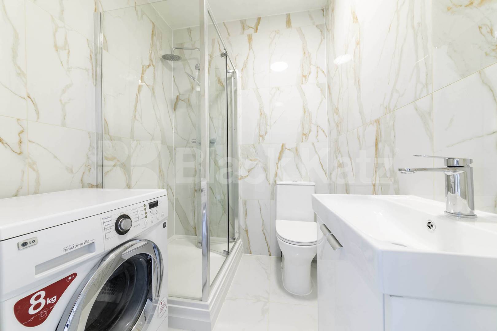 A beautifully renovated studio apartment available now on Dean Road, offering modern, self-contained living in a convenient location.This bright and well-presented property has just undergone a full refurbishment throughout, featuring fresh décor, u Dean Road, Willesden Green, (Inclusive of water),  London