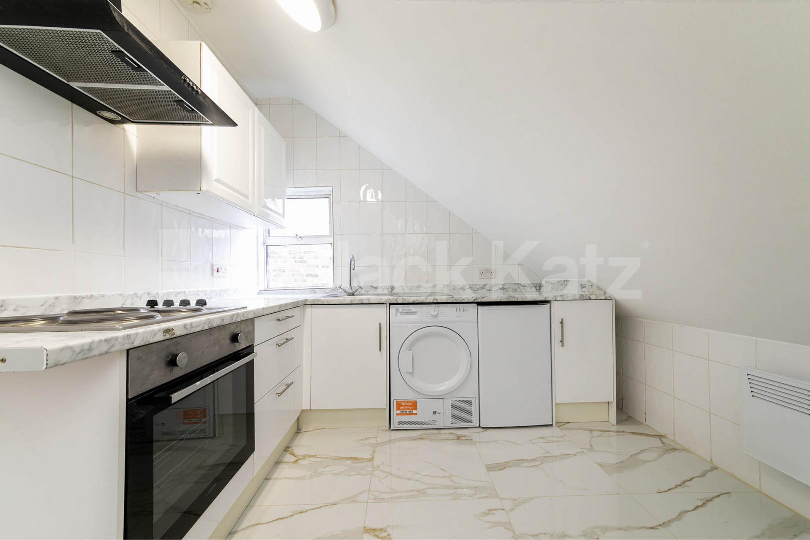 A beautifully renovated studio apartment available now on Dean Road, offering modern, self-contained living in a convenient location.This bright and well-presented property has just undergone a full refurbishment throughout, featuring fresh décor, u Dean Road, Willesden Green, (Inclusive of water),  London