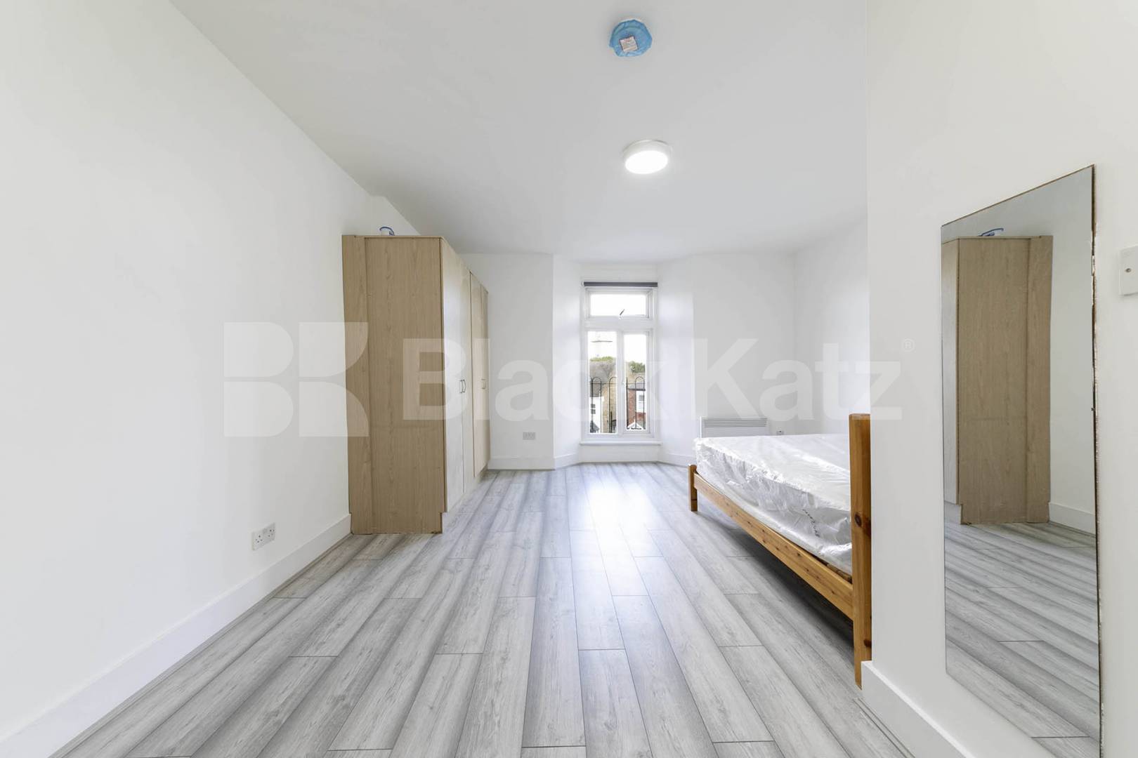 A beautifully renovated studio apartment available now on Dean Road, offering modern, self-contained living in a convenient location.This bright and well-presented property has just undergone a full refurbishment throughout, featuring fresh décor, u Dean Road, Willesden Green, (Inclusive of water),  London