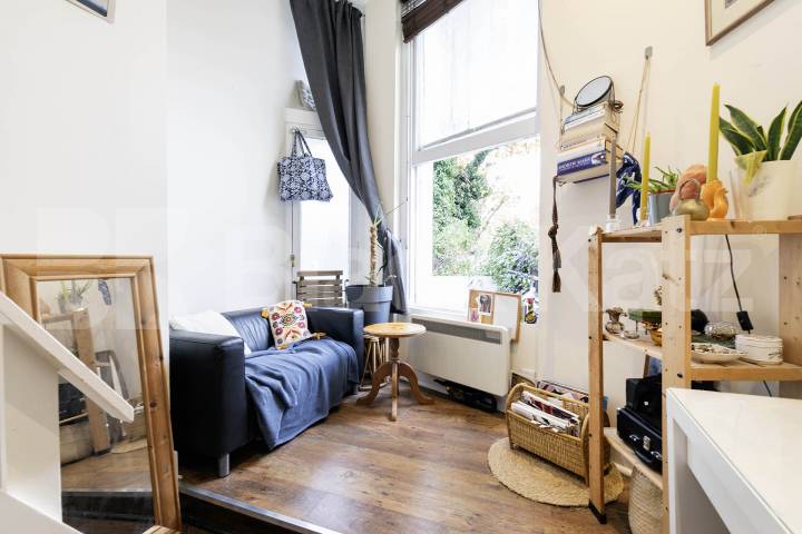 			1 Bedroom,  bath, 1 reception 			 Sutherland Avenue,  London  W9