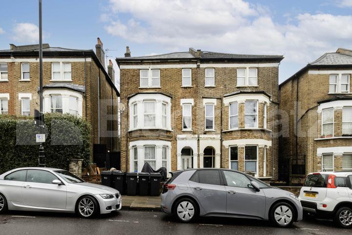 Fordwych Road, London, NW2 (Water bill included),  London