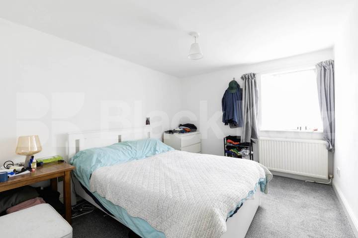 			1 Bedroom, 1 bath, 1 reception 			 Sutherland Avenue, London, W9,  London