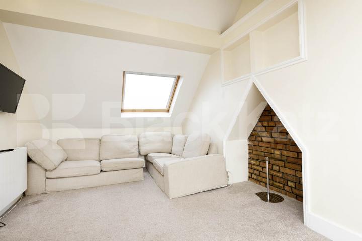 			1 Bedroom, 1 bath, 1 reception 			 Hendon Way, London, NW2,  London