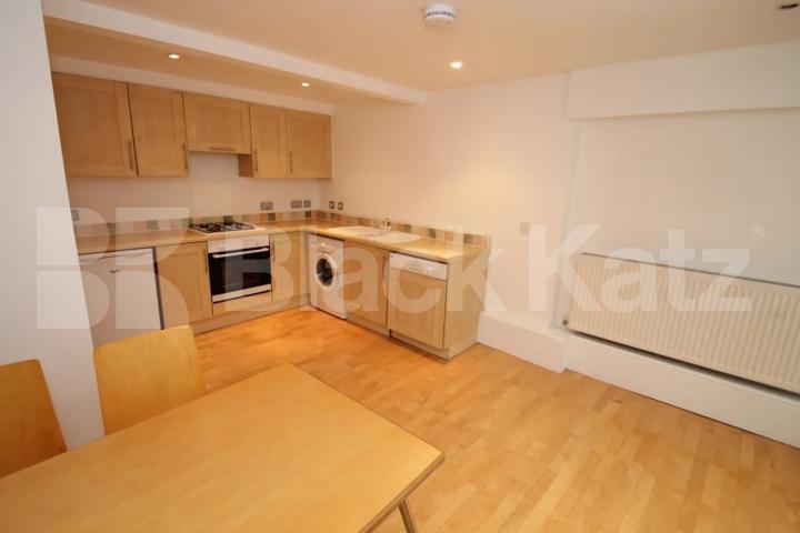 Split over 2 floor is this spacious 1 bedroom within a Grade 2 listed building Hackney Road, Hackney