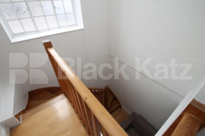 Split over 2 floor is this spacious 1 bedroom within a Grade 2 listed building Hackney Road, Hackney