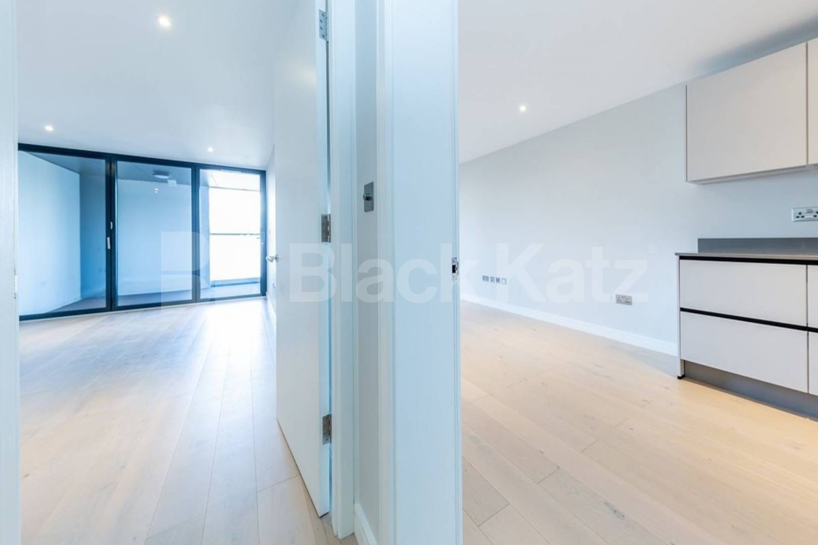 Spacious modern 1 bedroom apartment in Crouch End Tottenham Lane, Crouch End 