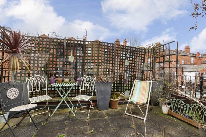 Available from May / Private Roof Terrace Ebbsfleet Road, London, NW2,  London