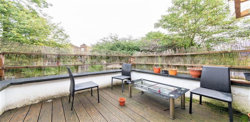 			2 Bedroom, 1 bath, 1 reception 			 Loveridge Road, London, NW6,  London