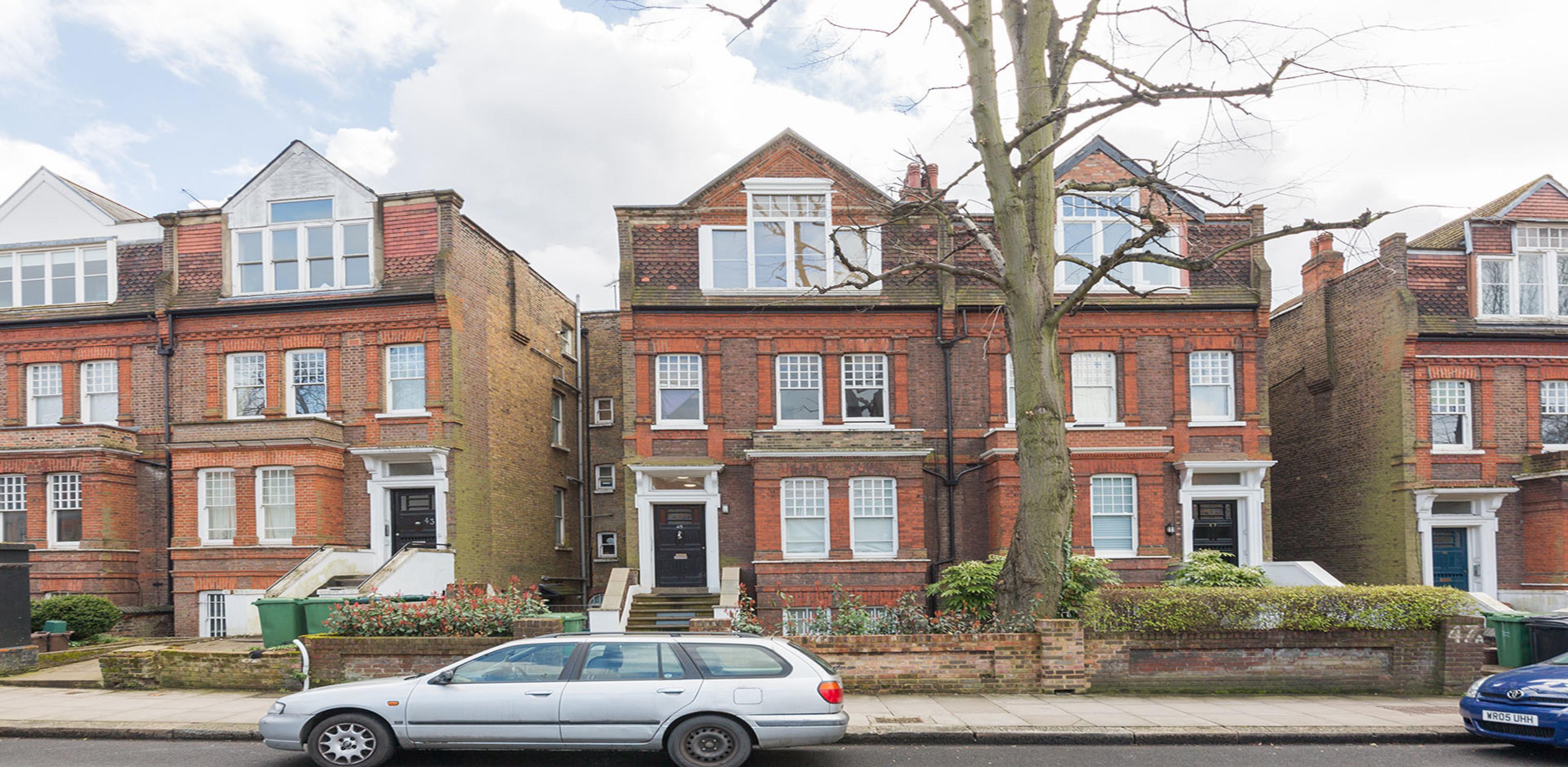 			2 Bedroom, 2 bath, 1 reception Flat			 Broadhurst Gardens, WEST HAMPSTEAD/FINCHLEY ROAD NW6