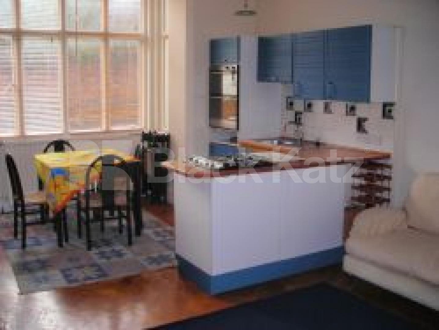 			2 Bedroom, 1 bath, 1 reception Flat			 East Heath Road, HAMPSTEAD NW3
