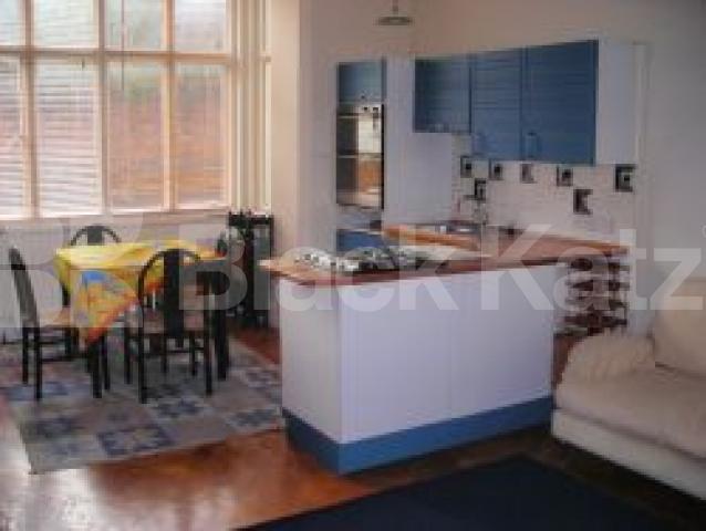 			2 Bedroom, 1 bath, 1 reception Flat			 East Heath Road, HAMPSTEAD NW3