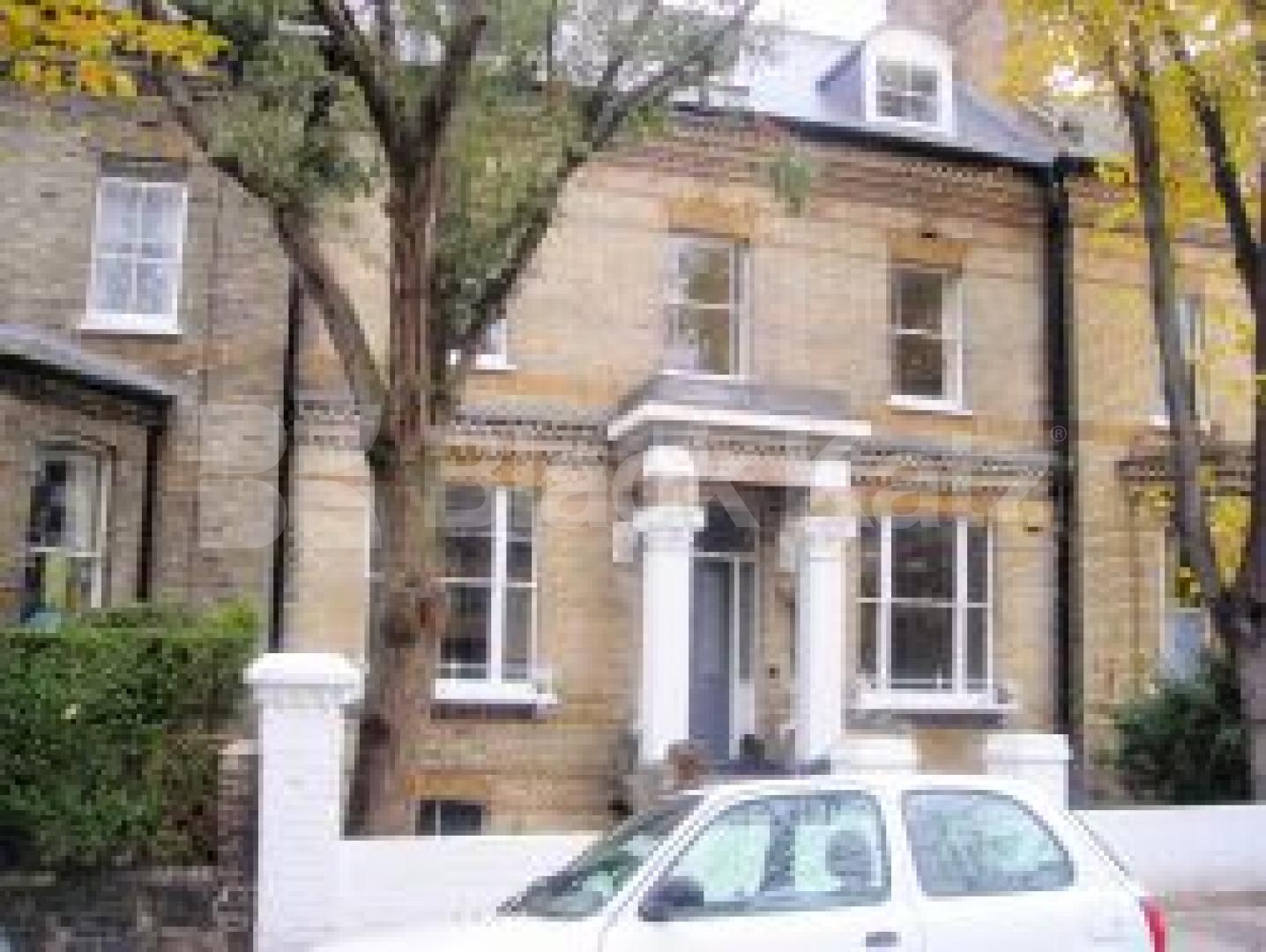 			LET, 2 Bedroom, 1 bath, 1 reception Flat			 Burghley Road, KENTISH TOWN NW5