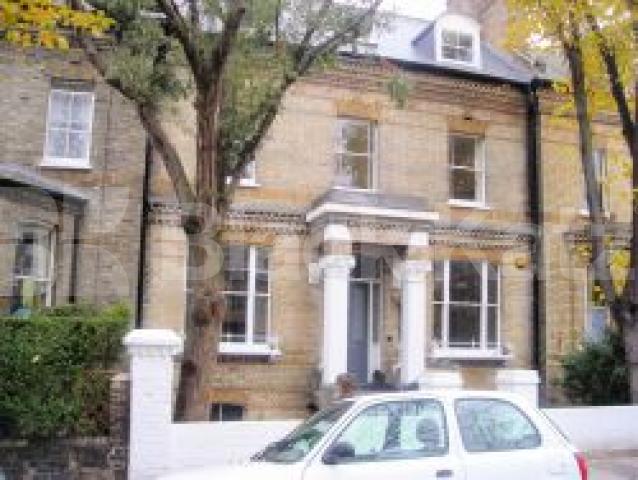 			LET, 2 Bedroom, 1 bath, 1 reception Flat			 Burghley Road, KENTISH TOWN NW5