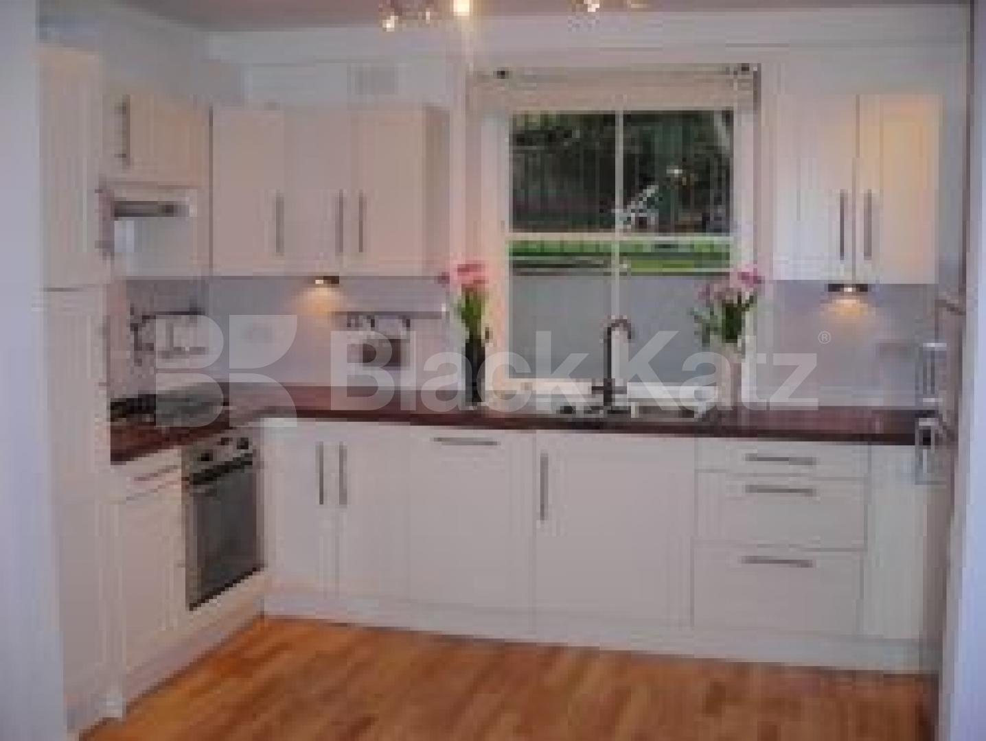 			LET, 2 Bedroom, 1 bath, 1 reception Flat			 Burghley Road, KENTISH TOWN NW5