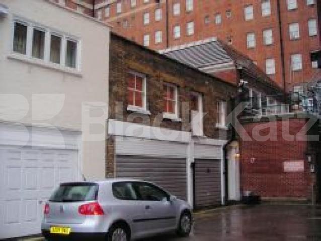 			2 Bedroom, 1 bath, 1 reception Flat			 Devonshire Mews West, MARYLEBONE W1