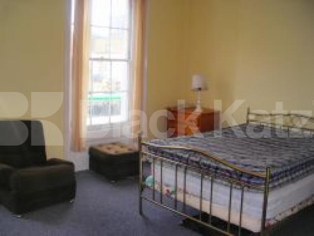 			3 Bedroom, 1 bath, 1 reception Flat			 Agar Grove, CAMDEN NW1