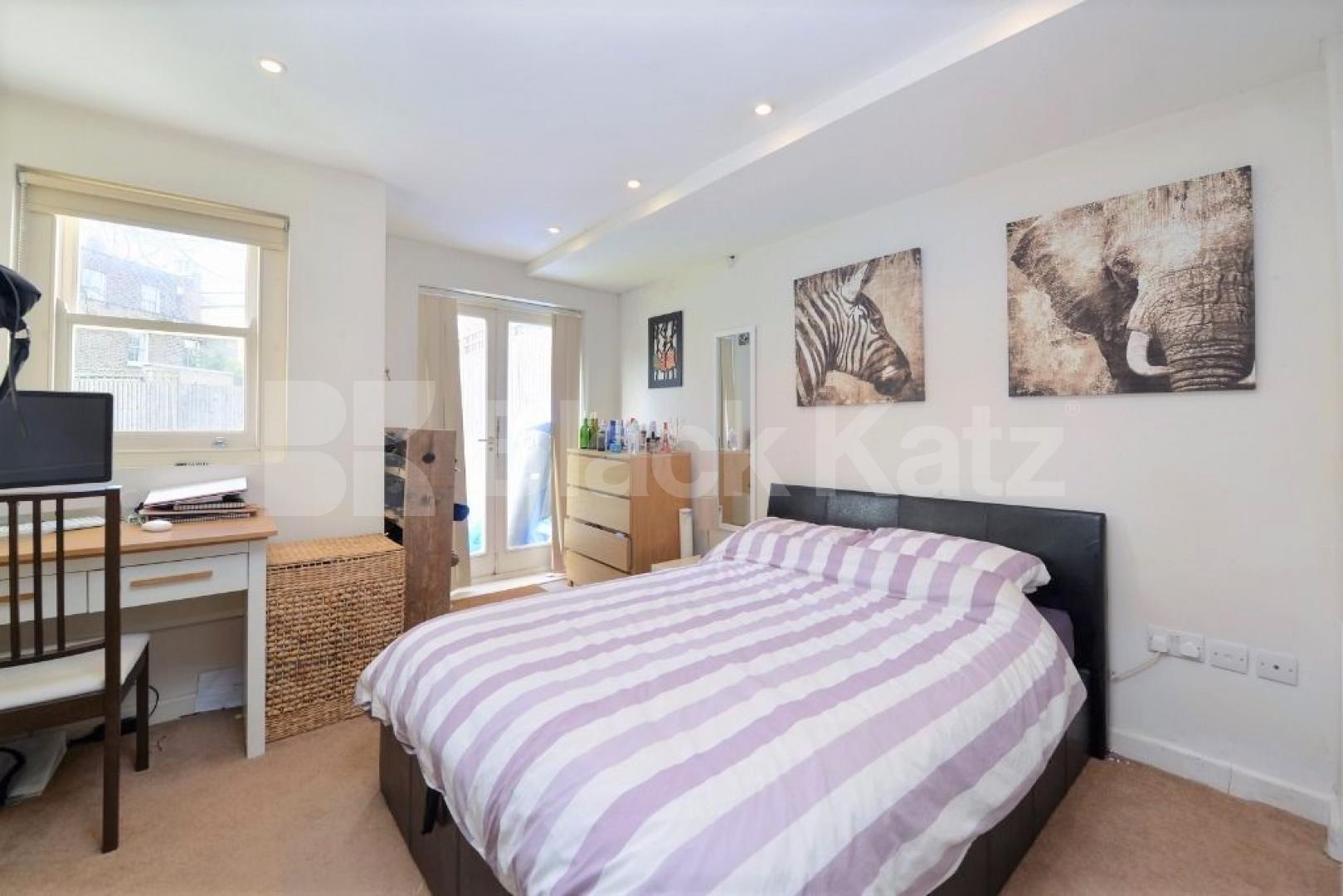 			THREE BEDROOM, THREE BATHROOM GARDEN FLAT!, 3 Bedroom, 1 bath, 1 reception Ground Floor Flat			 Ferme Park Road, FINSBURY PARK-STROUD GREEN