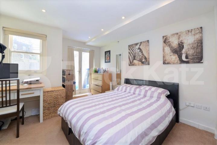 			THREE BEDROOM, THREE BATHROOM GARDEN FLAT!, 3 Bedroom, 1 bath, 1 reception Ground Floor Flat			 Ferme Park Road, FINSBURY PARK-STROUD GREEN