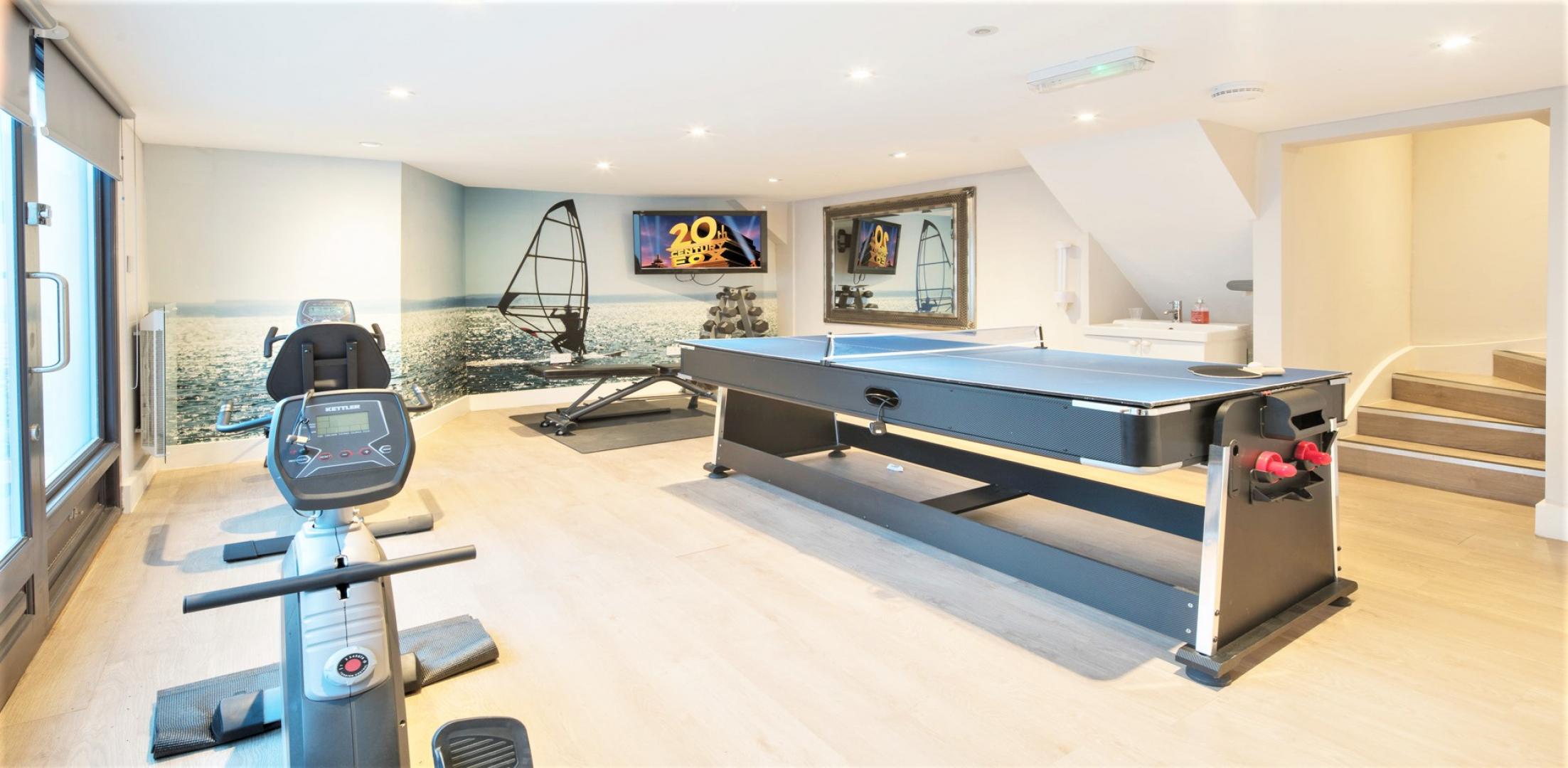 			Studio Apartment, 1 bath, 1 reception Flat			 Finchley Road, Finchley Road