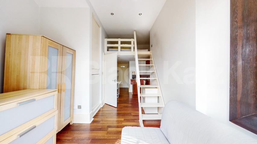A modern studio apartment set on the 1st floor of an imposing house conversion on the corner of Sutherland Avenue, in the heart of Maida Vale Sutherland Avenue, London, W9,  London