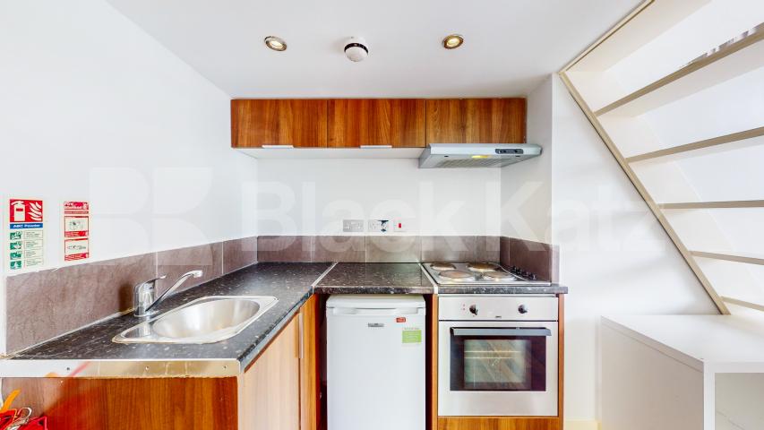 A modern studio apartment set on the 1st floor of an imposing house conversion on the corner of Sutherland Avenue, in the heart of Maida Vale Sutherland Avenue, London, W9,  London