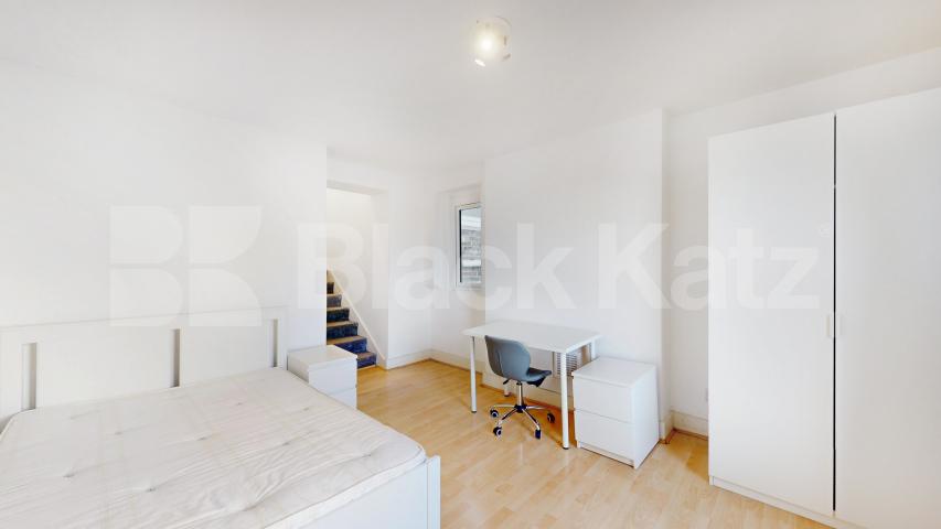 A modern and well-presented two-bedroom flat ideally located on Milton Road, Acton Central Milton Road, London, W3,  London